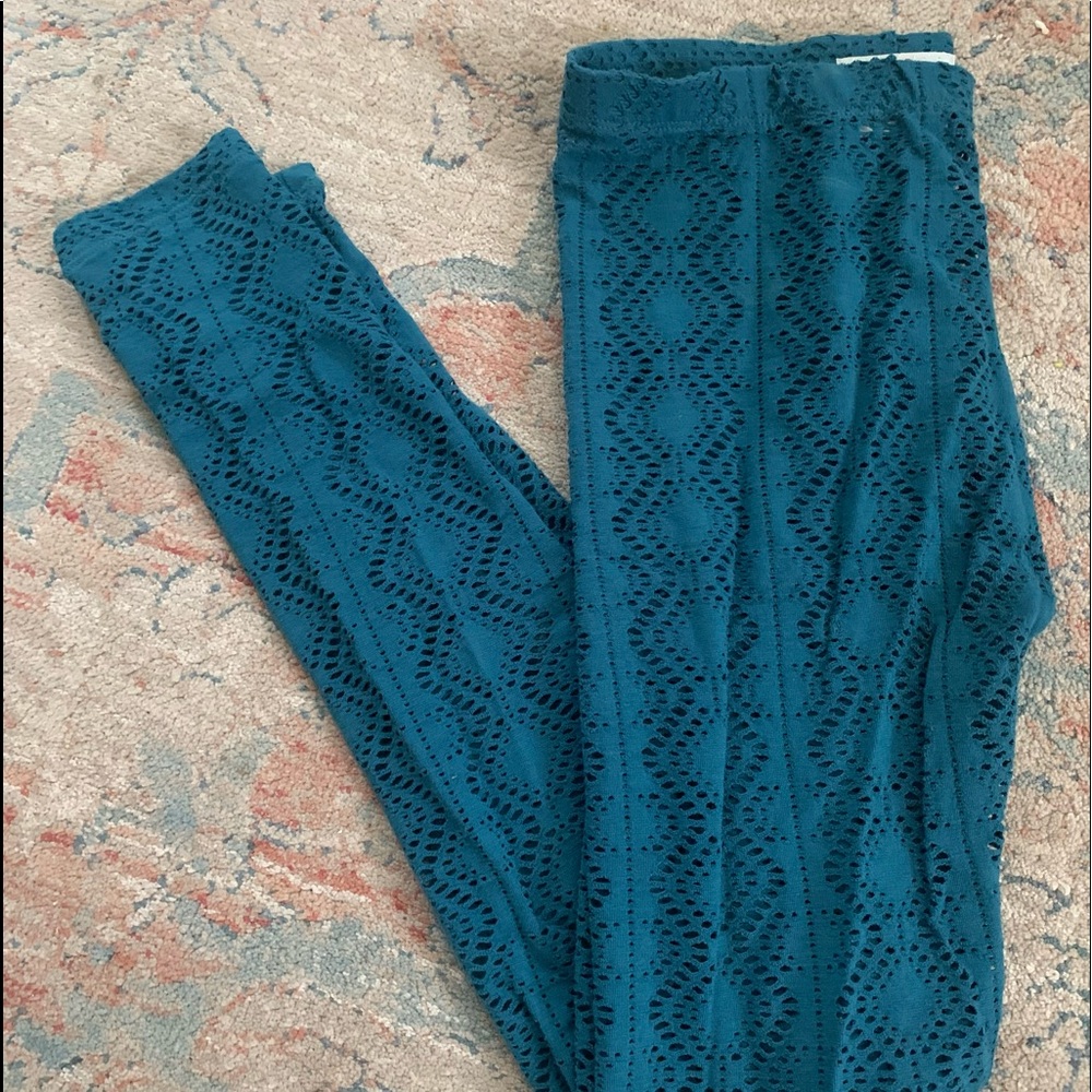 Stretchy, Lacey leggings.